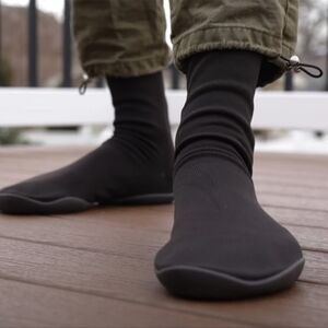 NEW YEEZY PODS BLACK KAYNE WEST STREETWEAR Size 2 size 9-10.5